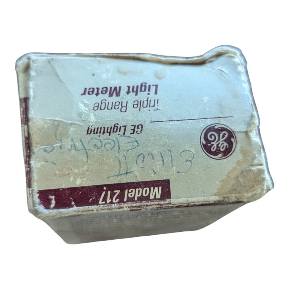 General Electric GE Model 217 Triple Range Light Meter With Case And Box