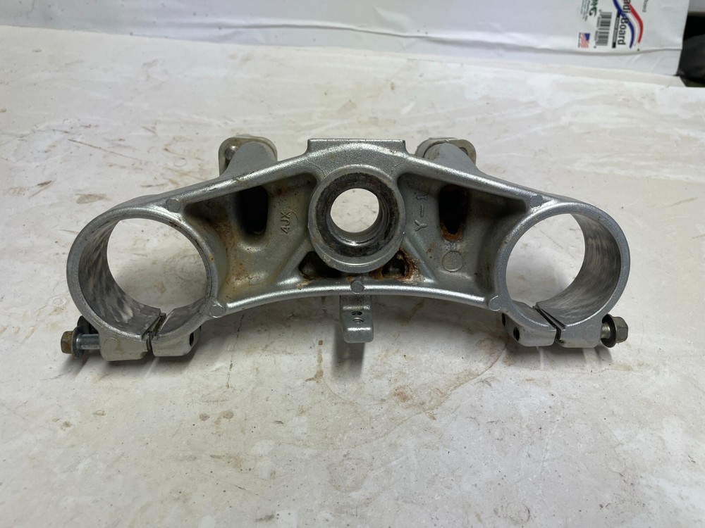 1997 yz250r UPPER TRIPLE TREE CLAMP