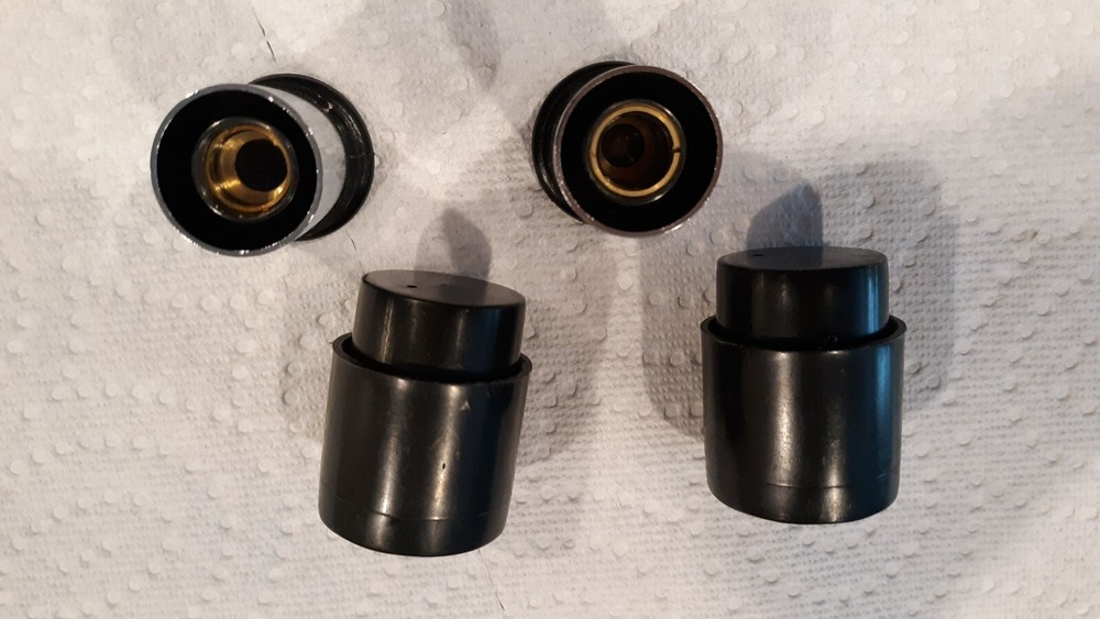 2 Bushnell Microscope Eyepieces, 8mm and 20mm