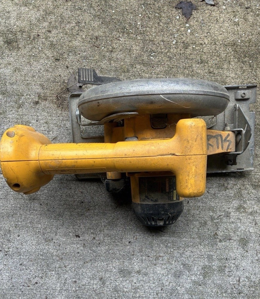 Dewalt DW939 18V Cordless Circular Saw With Blade Tool Only
