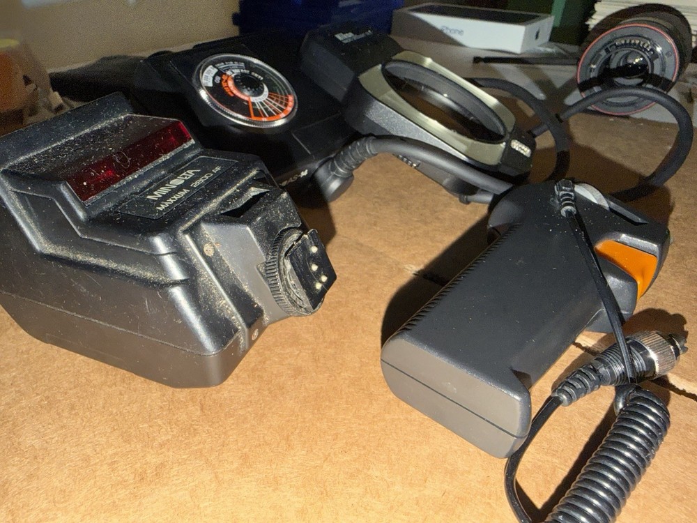 Camera Gear Lot(read)