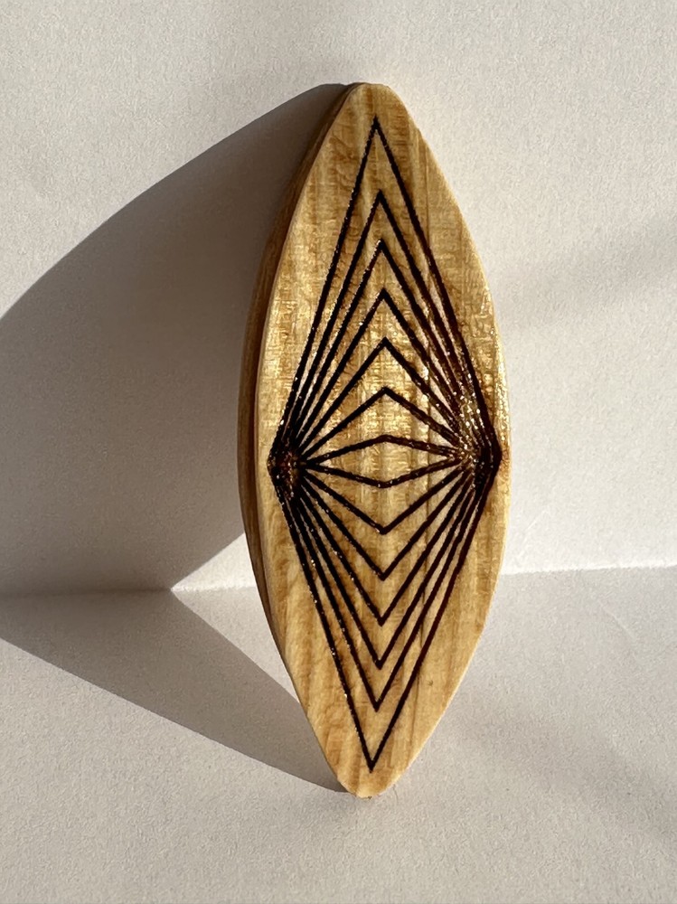 Tatting shuttle with deep engraved 3D design 3 inch long