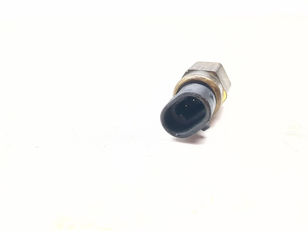 99-06 Harley FLHTCI Electra Glide Classic Engine Temperature Sensor
