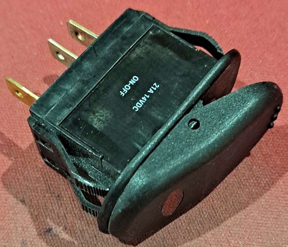 G-3 LIGHTED 3 TERMINAL ROCKER PANEL ON/OFF SWITCH