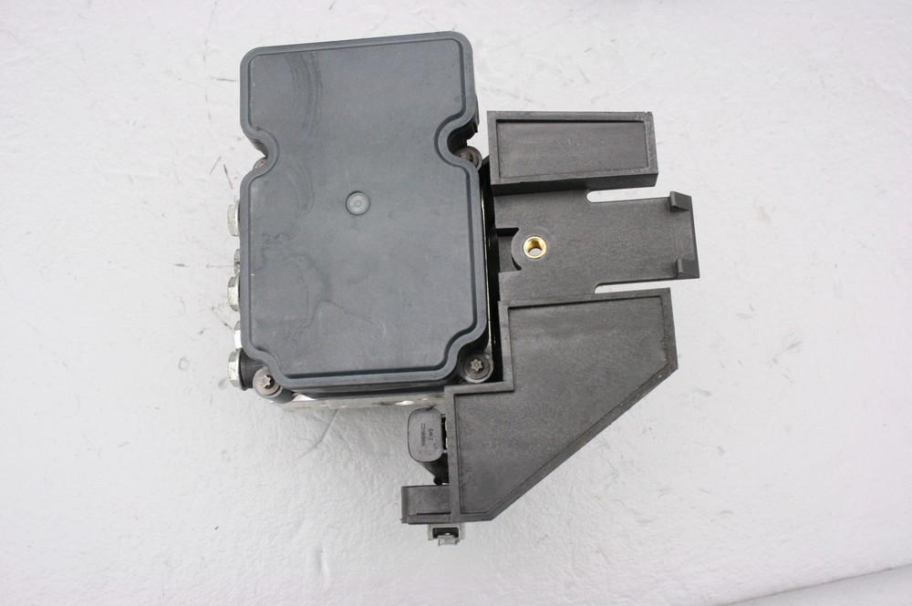 2017 Harley Road King ABS Pump Controller Module Unit 41100061B