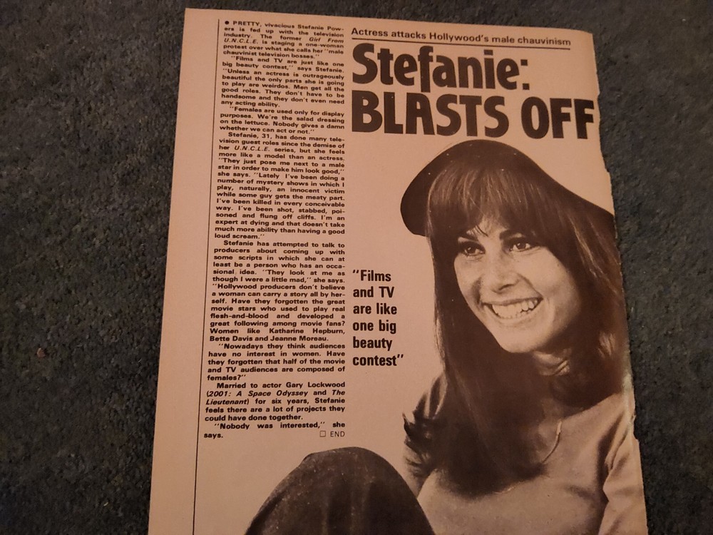 Sa10c  Ephemera 1974 Film Article Stefanie Powers