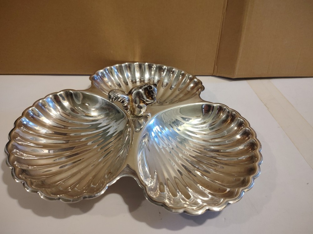 Antique Pilgram Squirrel 🐿Silver Plate Nut Bowl Server Handled Scallop Conch