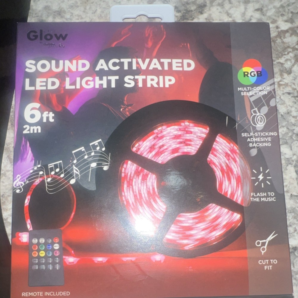 Glow Sound Activated LED Multicolor Light Strip USB Powered Remote Control 6 ft