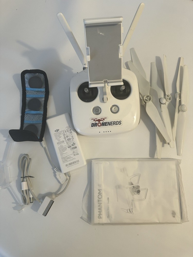 DJI Phantom 4 Drone - White (PHANTOM4)