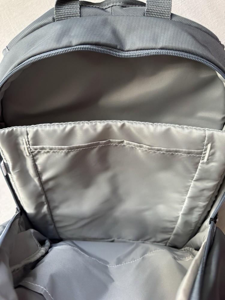 NWOT Case Logic Gray Laptop Backpack Padded Partitions Solid