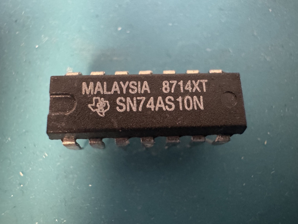 Texas Instruments SN74AS10N Integrated Circuit