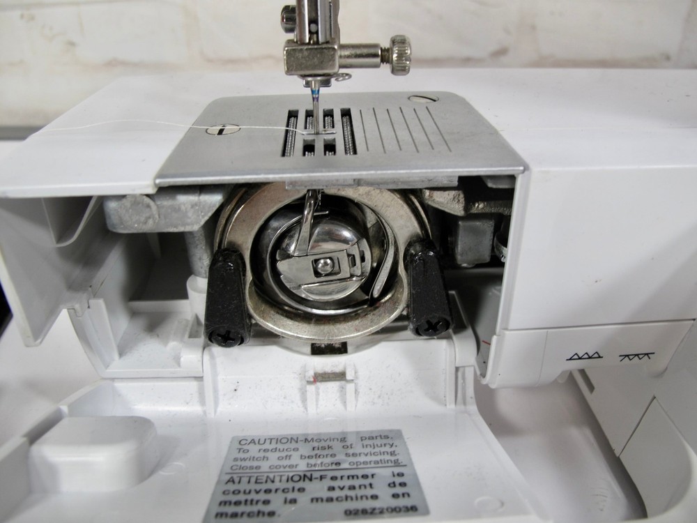 Bernina Bernette 15 Mechanical Sewing Machine