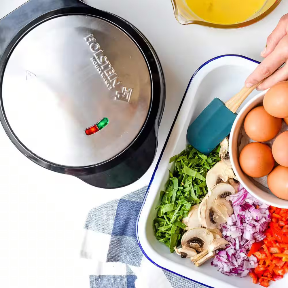 4-Egg Red and Stainless Steel 2-Section Omelets Maker