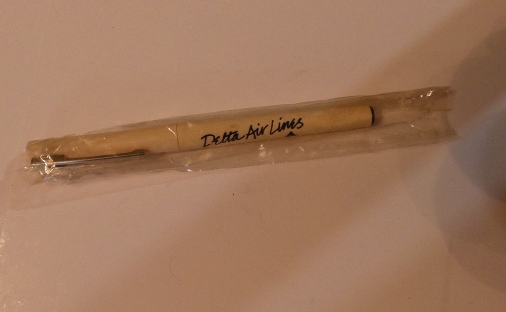 DELTA AIR LINES PEN