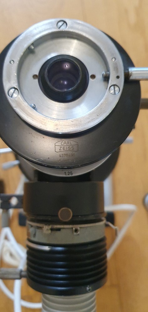 Carl Zeiss microscope 4653581