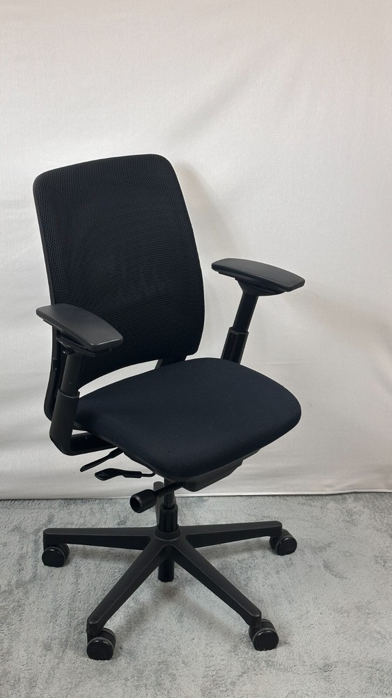 Steelcase Amia Task Chair