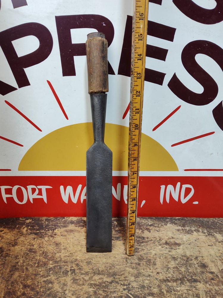 Early Riverside 2" Square Edge Socket Framing Chisel Timber Slick