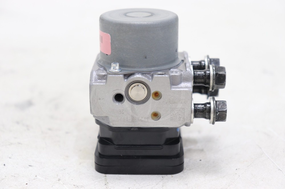 24-26 KAWASAKI NINJA 500 OEM ABS PUMP UNIT MODULE