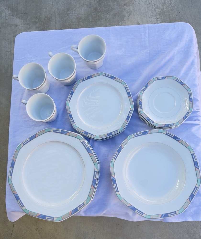 Christopher Stuart Southwest Porcelain Dinnerware Serve 4 (20 pieces )