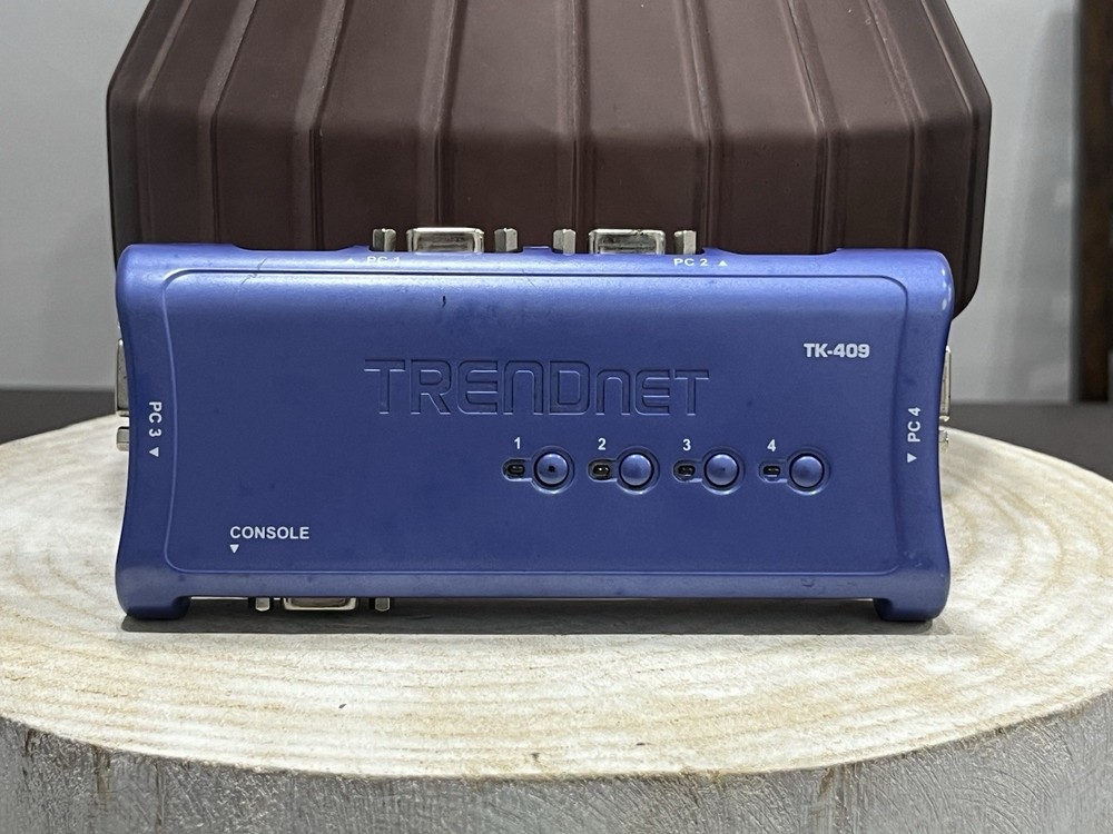 TRENDnet TK-409K 4-Port USB KVM Switch Kit with Audio - Untested