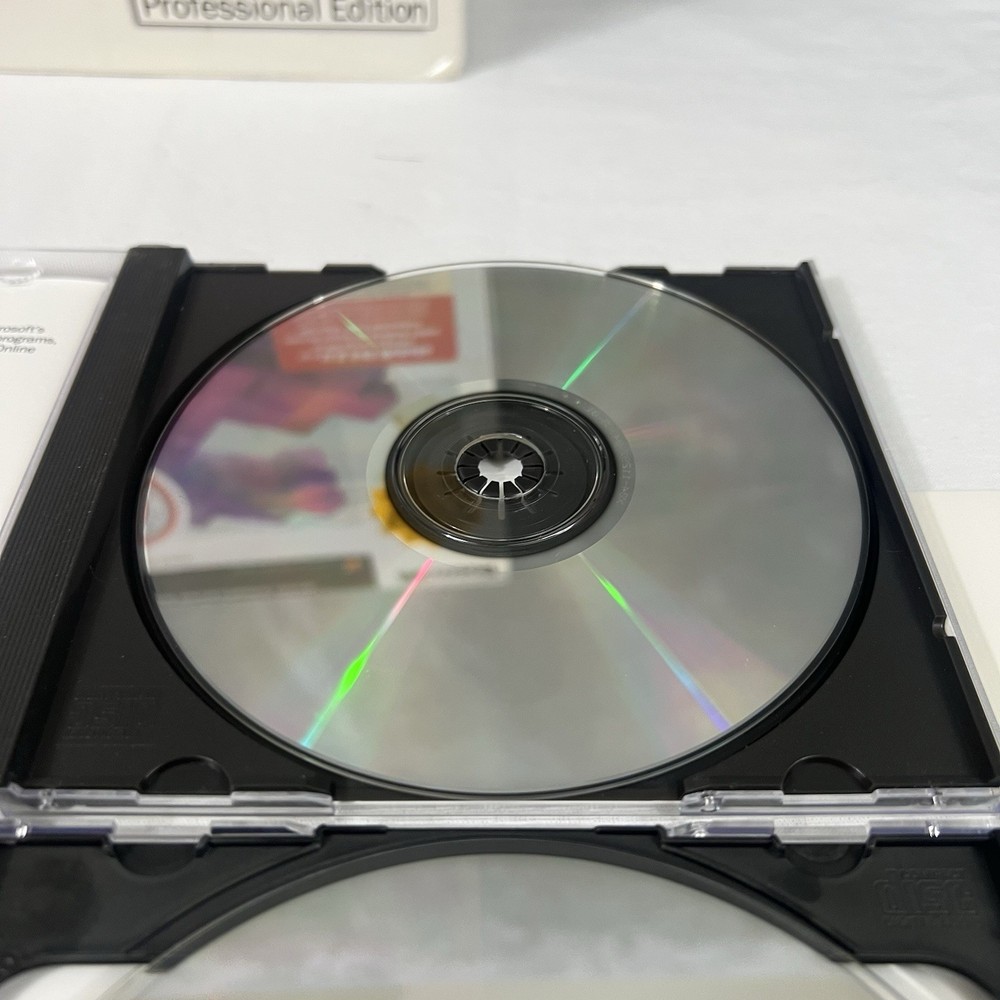 Microsoft Visual C++ 6.0 Professional Edition 048-00318 CLEAN DISC