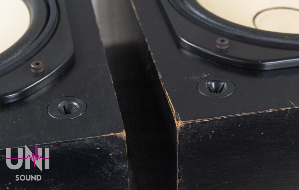 YAMAHA NS-10M Speaker System in Very Good Condition.
