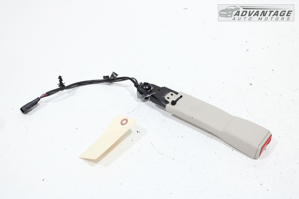 2020-2024 FORD EXPLORER FRONT RIGHT PASSENGER SIDE SEAT BELT LATCH BUCKLE OEM