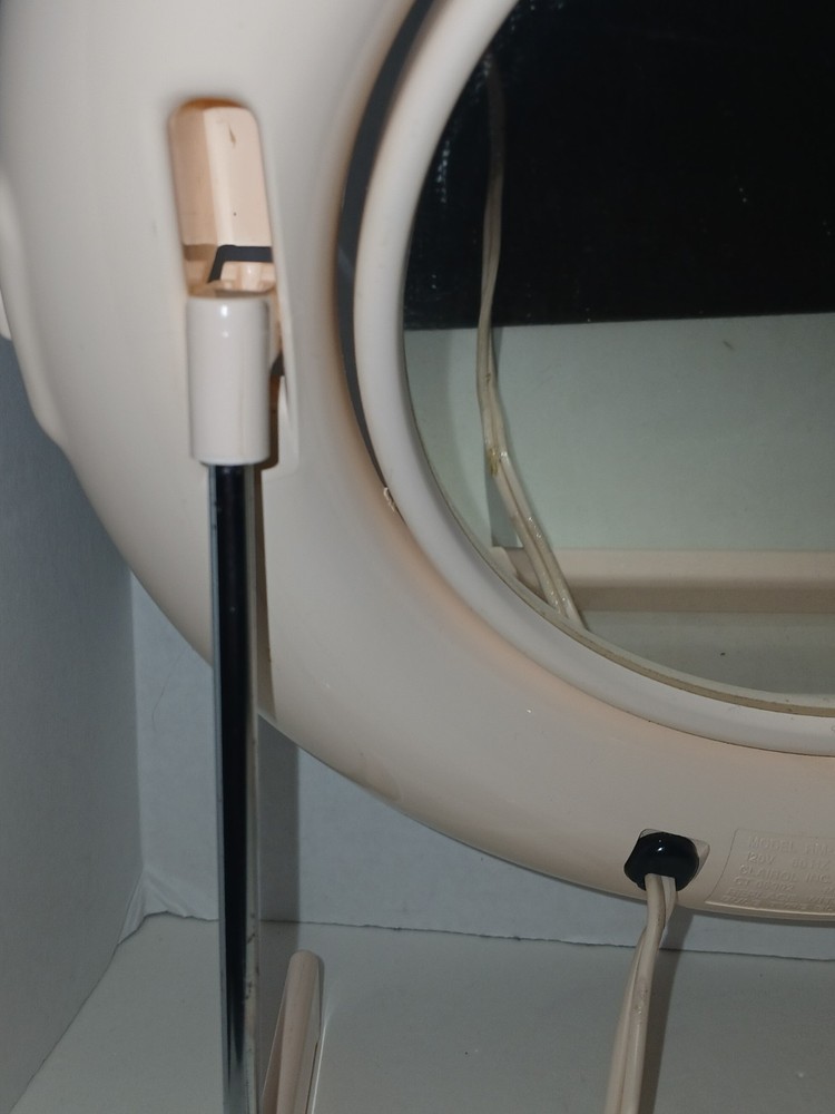 Pre-Owned Vintage Clairol 2-Sided Lighted Tabletop Vanity Makeup Mirror