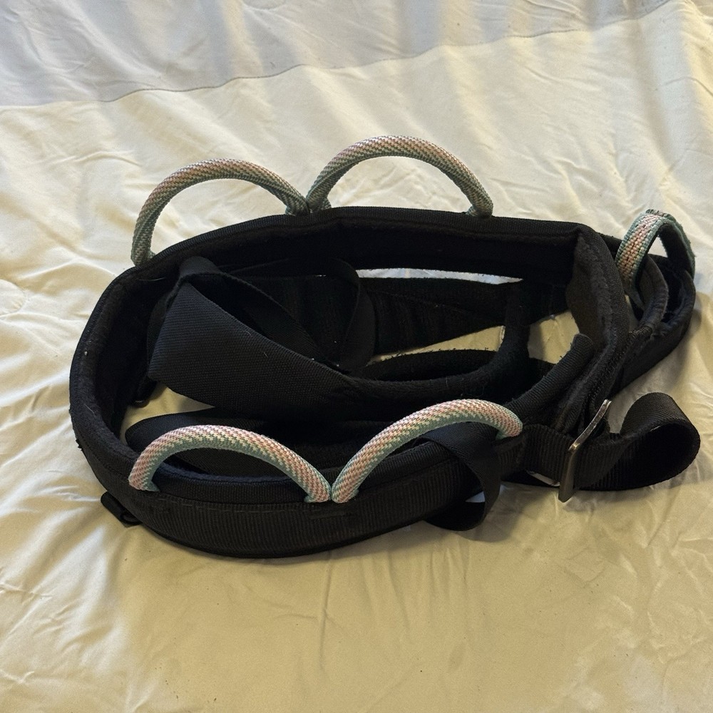 Yates Climbing Harness Size Small/Medium Used Good Condition