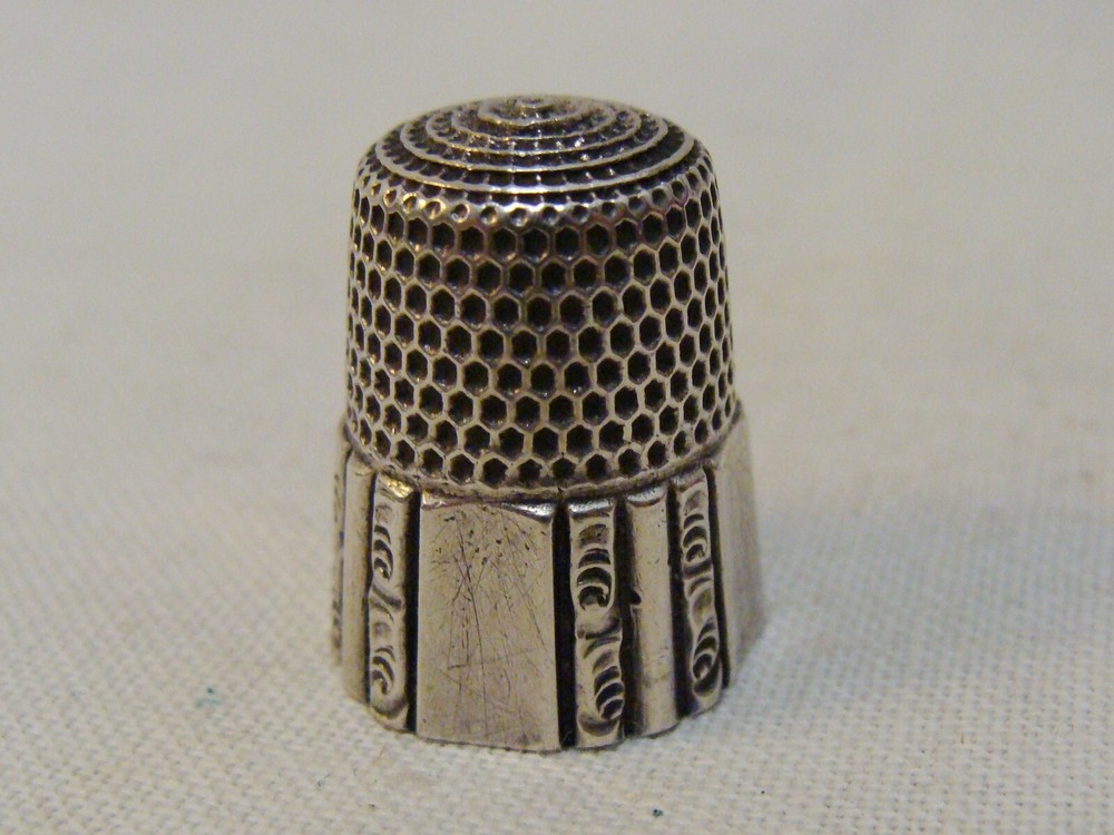 Antique Simons Bros. Sterling Silver Thimble, Panel & Scrolls, Size 9
