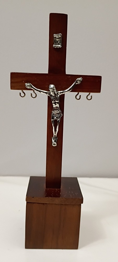 Intentions Crucifix Box With 11 Medals