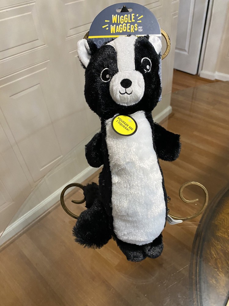 Jmle Wiggle Wagers Dog Toy Clinker & Squeaker 14”