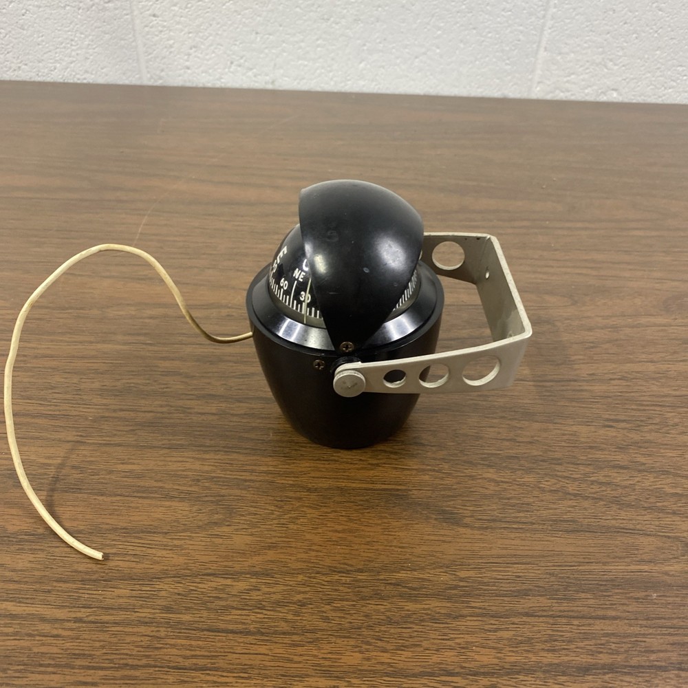 AIRGUIDE Chicago Dash Mount Boat Compass Lighted