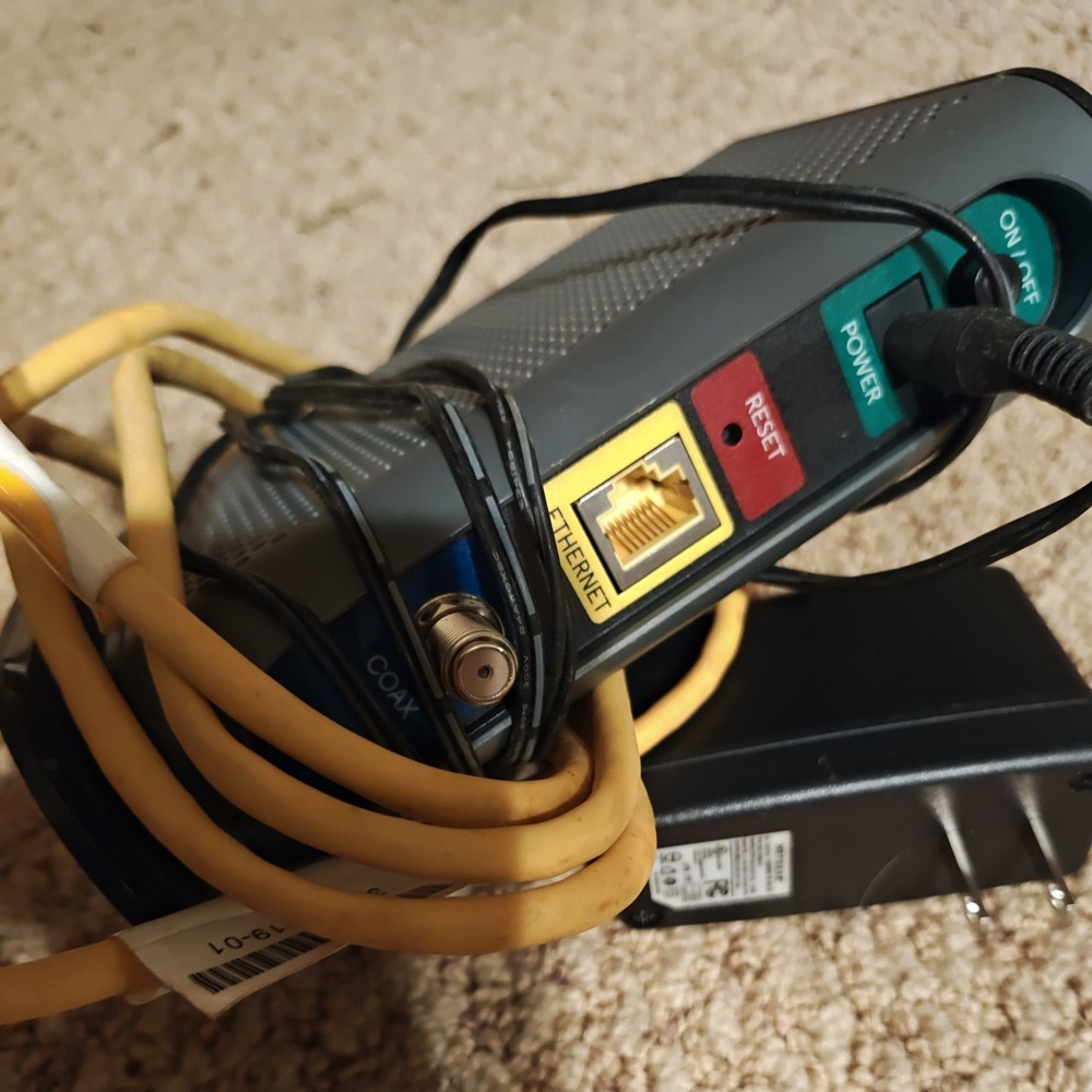 Motorola MB7220 Docsis 3.0 Cable Modem - Black