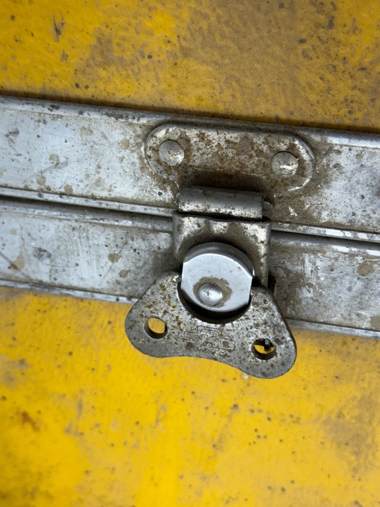 Laser Alignment Depthmaster ASSY 40500-01 Yellow Case Receiver UNTESTED READ