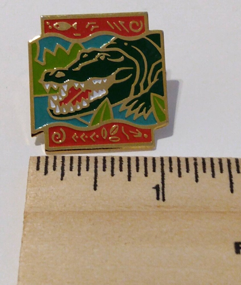 ALLIGATOR Lapel Pin 1992 Shopko