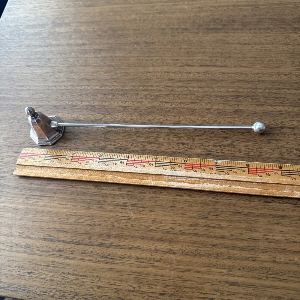 Wallace Silversmiths 5012 Silver plate Candle Snuffer