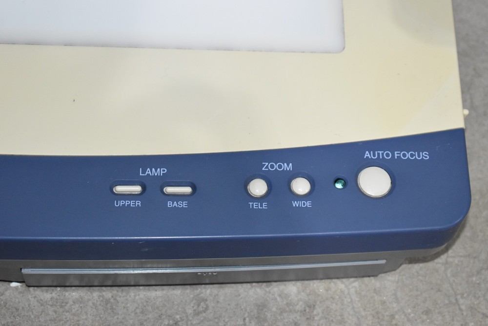 Elmo EV-4400AF Visual Presenter Zoom Overhead Document Camera Working