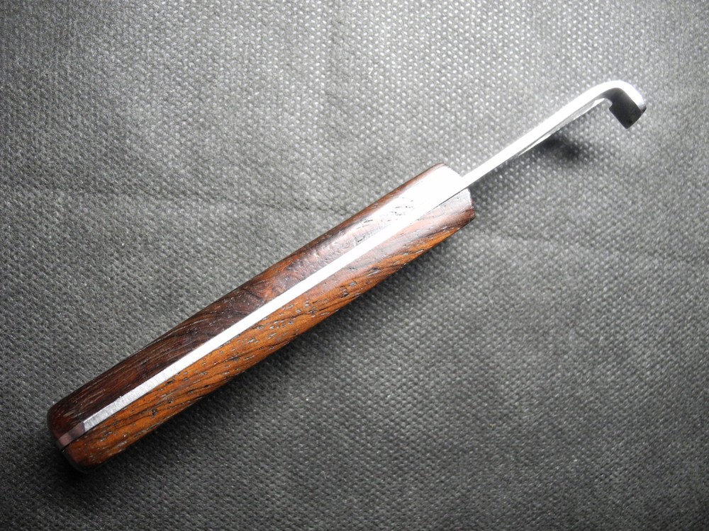 WW2 old German can opener "Rostfrei Germany".