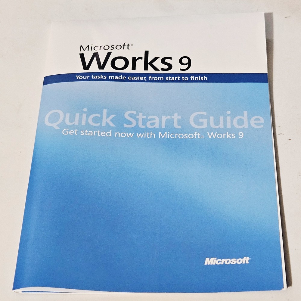 Microsoft Works 9 Windows Software Tool Word Processor Spreadsheet DB W/ Case