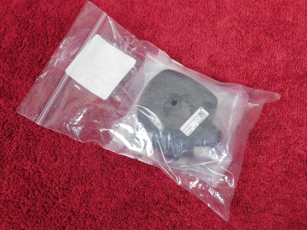 *NEW! Right Side Switchcube Handlebar Pod OEM Triumph Start / Stop Button Switch