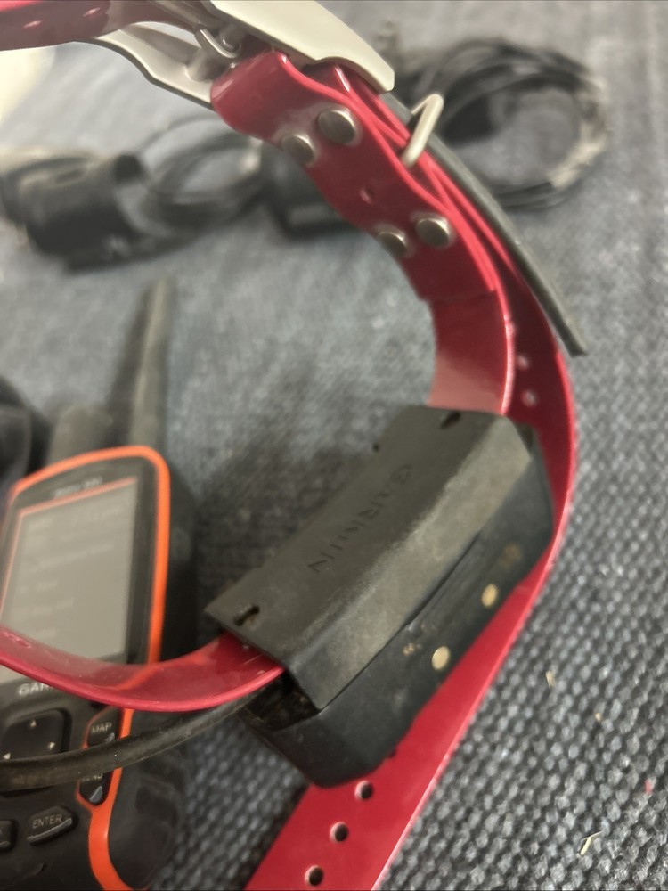 Garmin Astro 320 GPS Tracker and Two DC40 Dog Collars