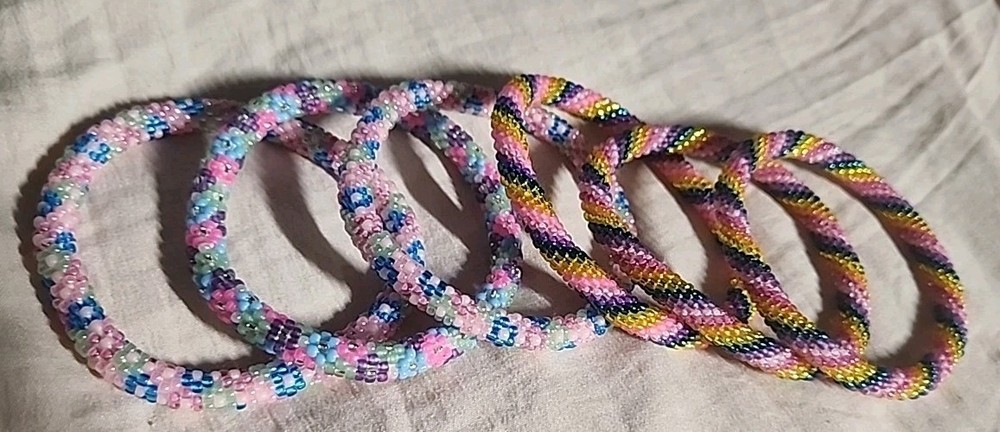 Sashka Bracelets Pinks Plus Size 7/8 Med. New