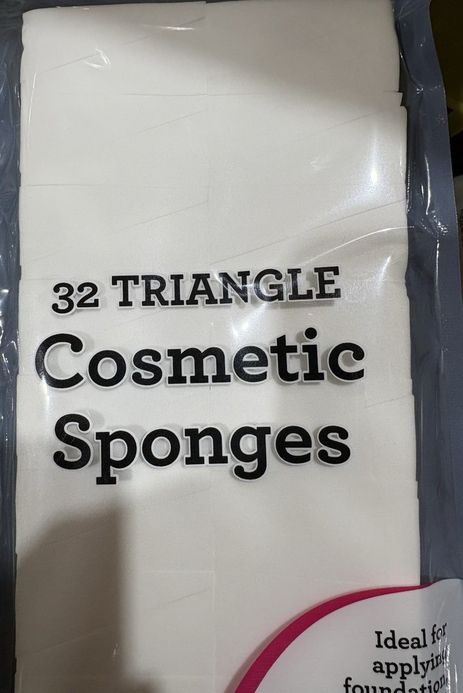 Cosmetic 32 Triangle sponge | Latex Free