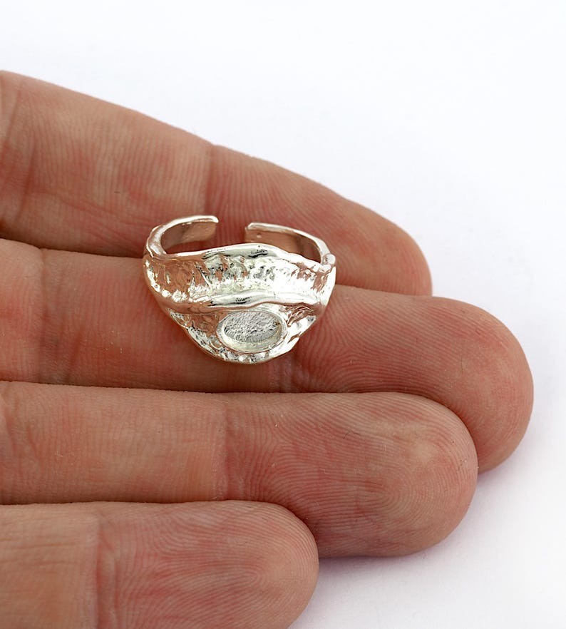 Eye blank ring Bezel Setting Adjustable Raw Brass or Plated 6x4mm 5669