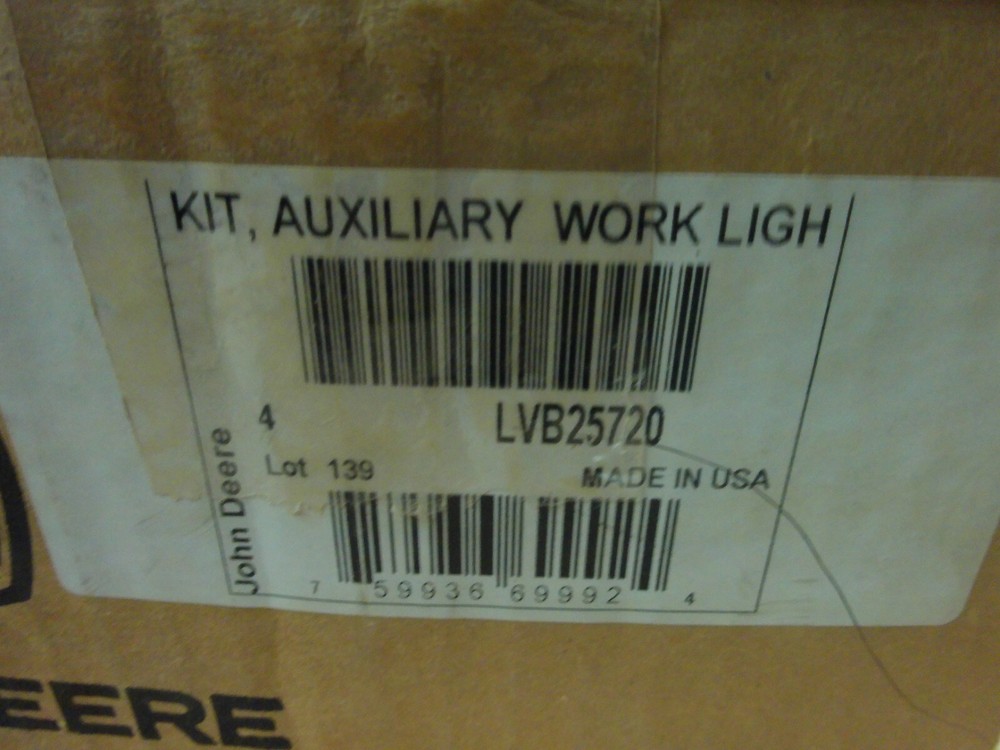 JOHN DEERE - AUX WORK LIGHT KIT - LVB25720   -   LGSH10