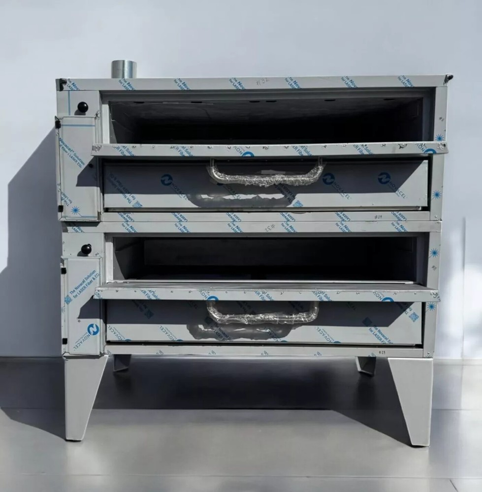 Bakers Pride 452 Double Deck Pizza oven Gas or Propane-Refurbished