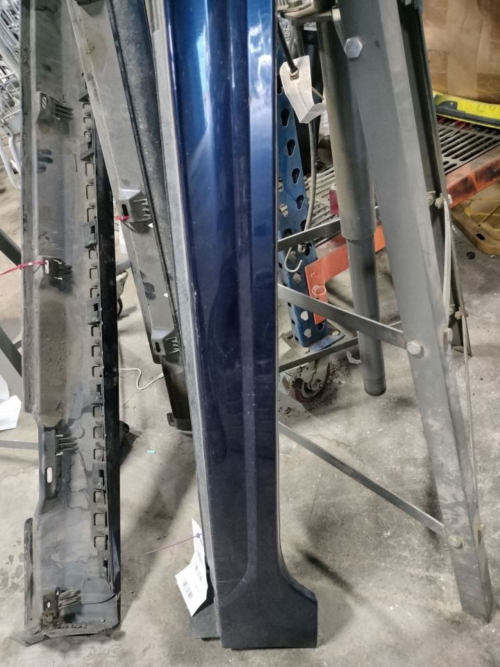 LEFT BLUE ROCKER PANEL MOULDING OEM 2018 KIA OPTIMAKIA 87751D5000