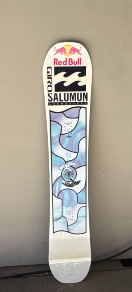 Salomon GIRO Snowboard White Blue Black 4x4 Binding Mount Pattern