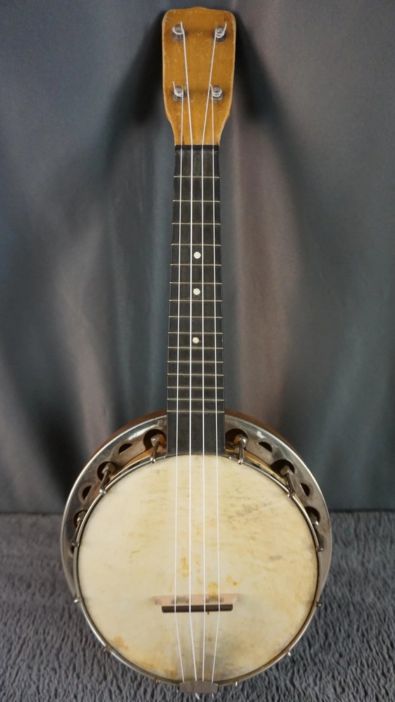 Vintage Closed Back Banjolele